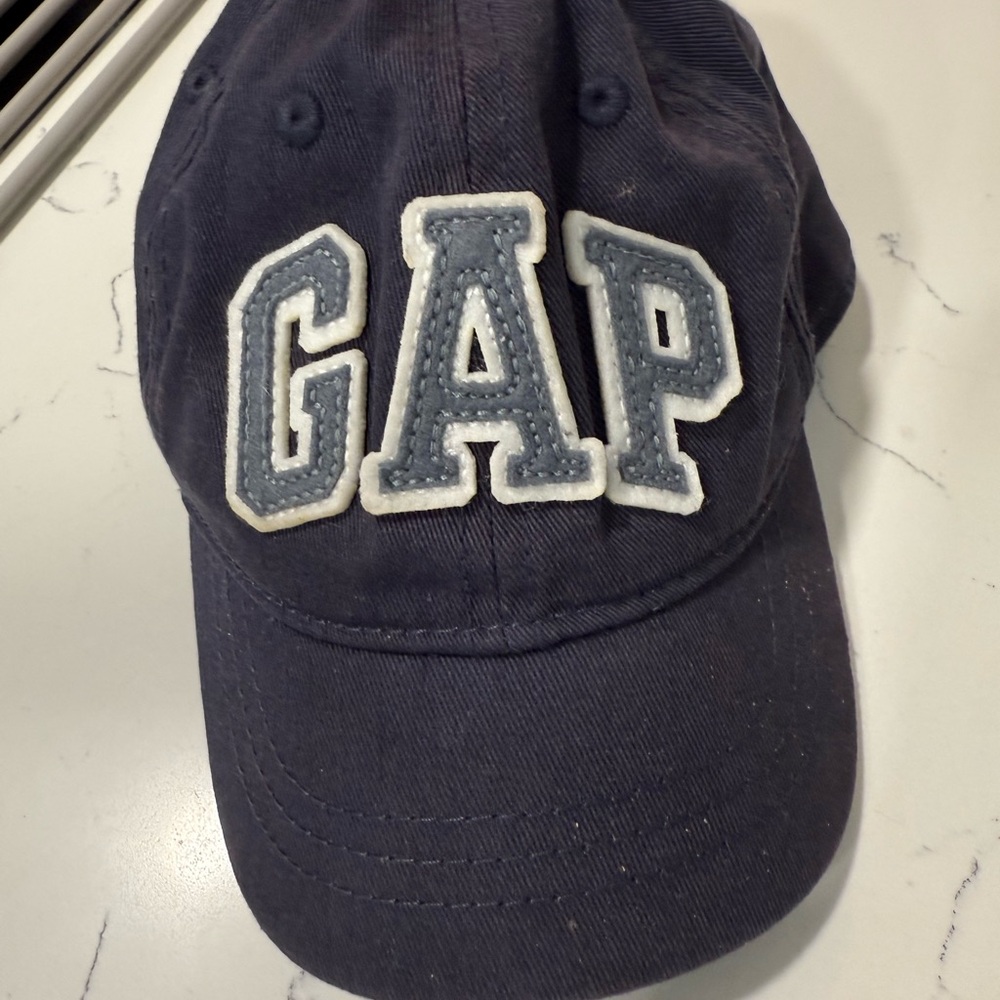 Gap hat. Xs-Small navy EUC